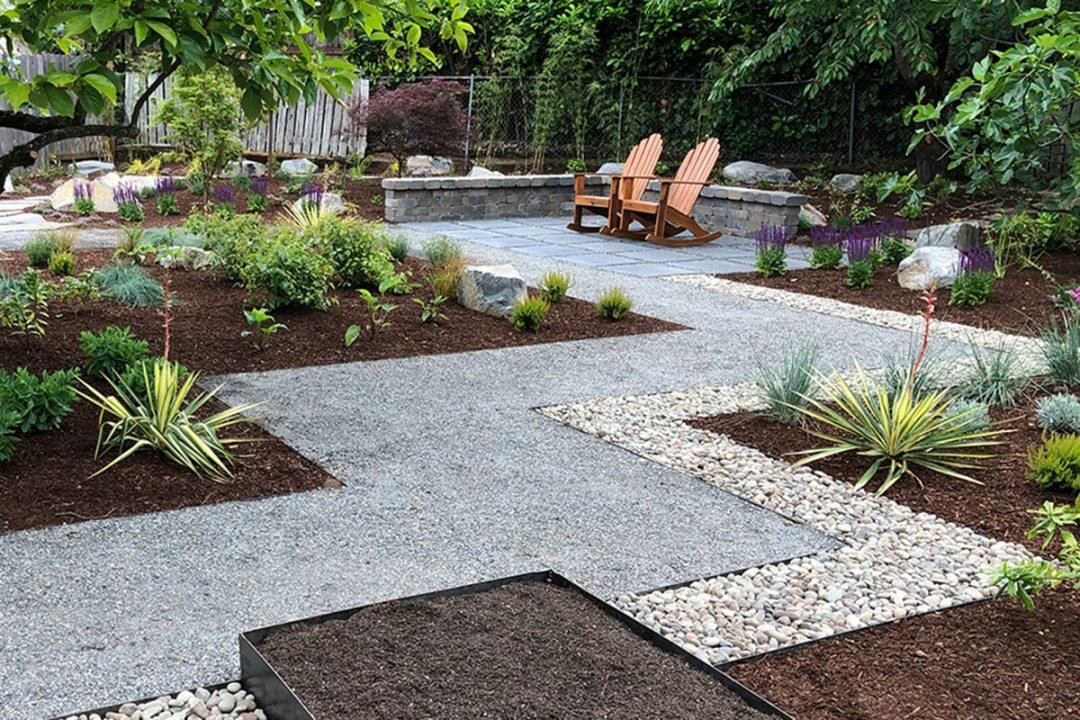 Geometric lines divide a xeriscaped landscape - By Dennis' 7 Dees Geometric lines divide a xeriscaped landscape - By Dennis' 7 Dees