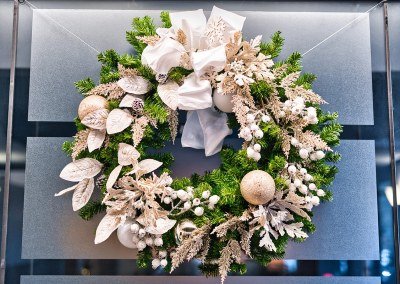 holiday decor - wreath