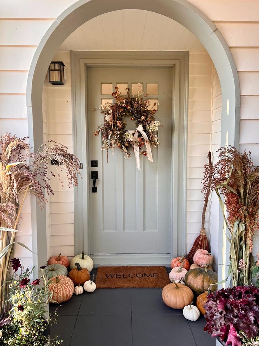 fall-porchscaping-2023_judith-2