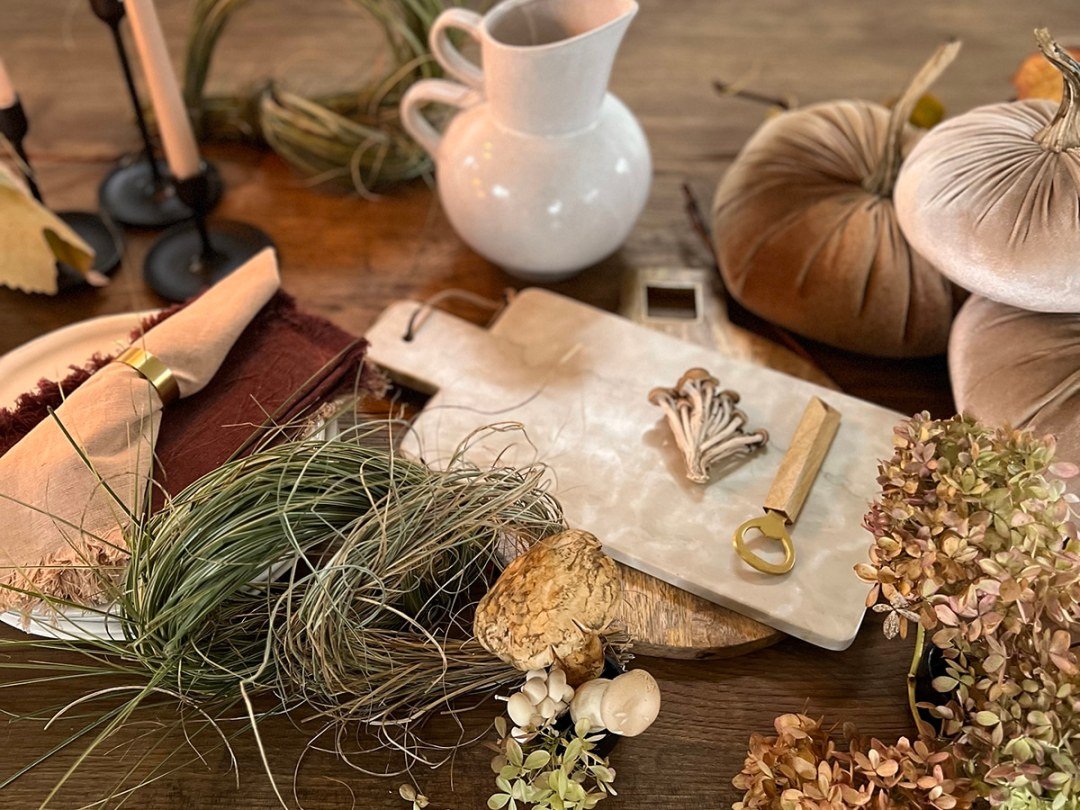 Seventh Stem - Fall Winter Tablescaping 11