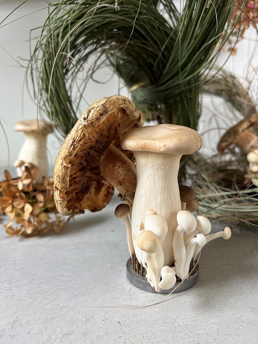 Seventh Stem - Fall Winter Tablescaping 4