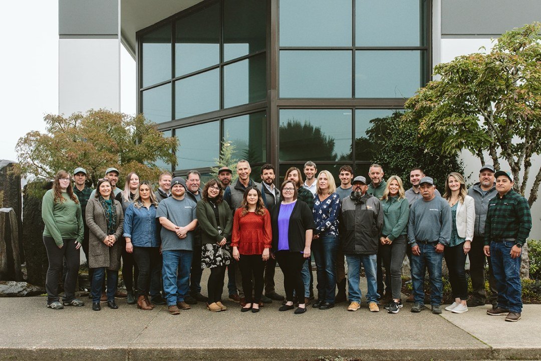 7 Dees Headquarters Office Staff