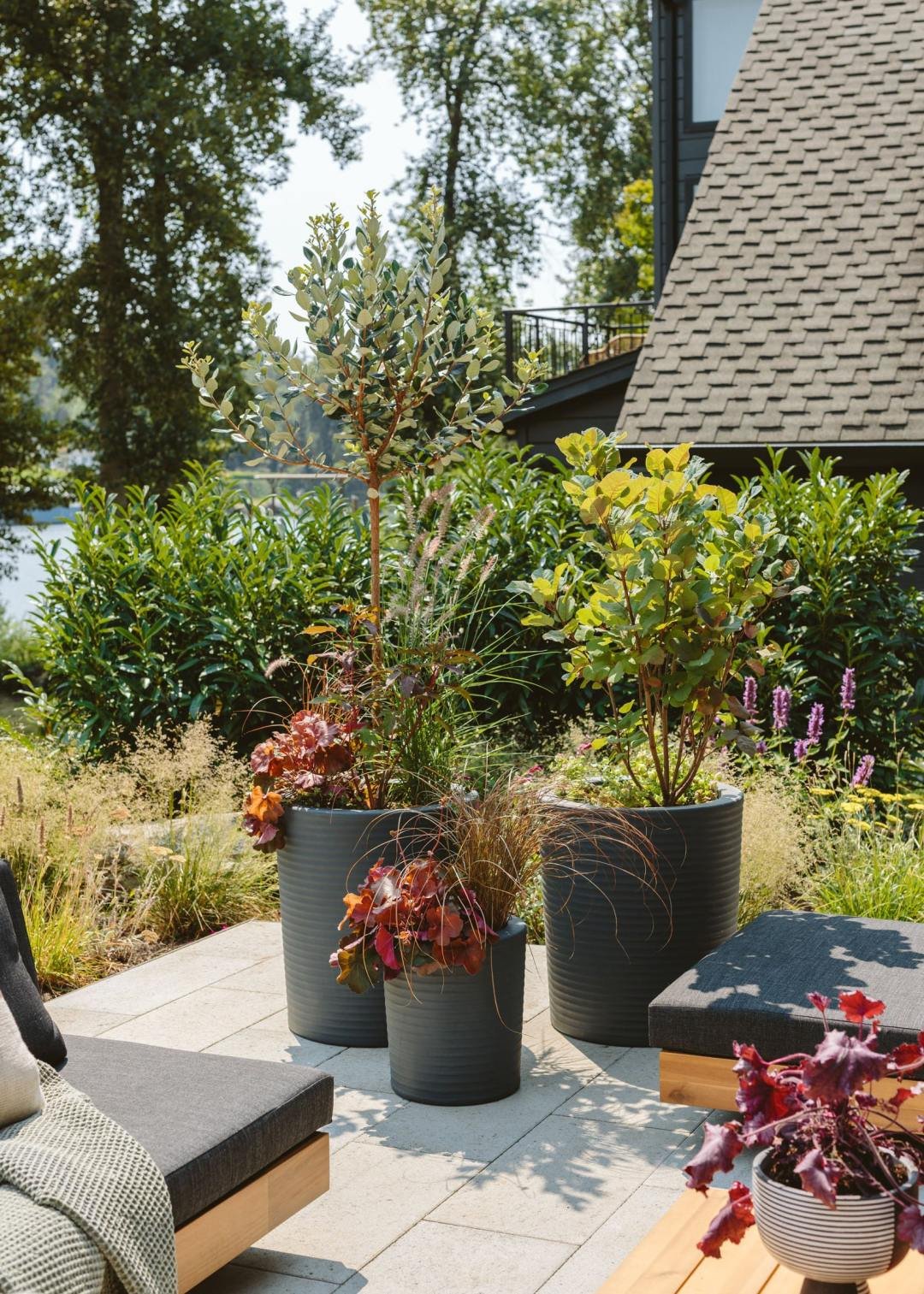 Emily-Henderson_River-House_Article-Furniture_Patio-Reveal_20_crop